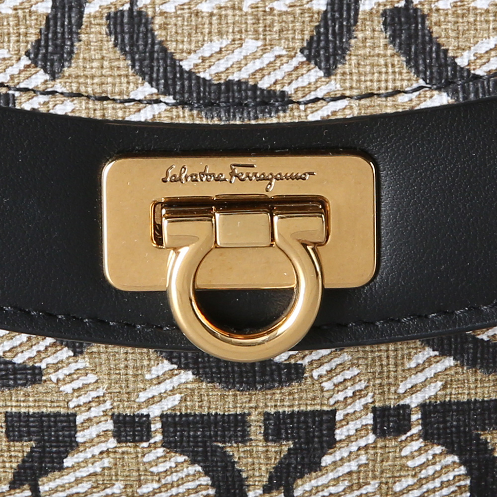 FERRAGAMO(USED)페레가모 21H986 간치니 PU 스몰 숄더백